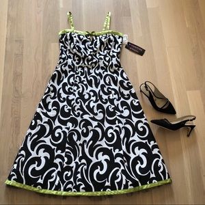 Robbie Bee Damask Print Retro Summer Maxi Dress